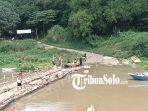 Jembatan-Sasak-Kampung-Beton-di-Kelurahan-Sewu-Kecamatan-Jebres-Kota-Solo-rusak.jpg