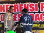 Kapolres-Sragen-dan-pelaku-pencurian-yang-telah-menguras-habis-kartu-ATM-milik-anggota-DPRD-Sragen.jpg