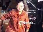 Ketua-DPP-PDIP-Puan-Maharani-datang-ke-Stadion.jpg
