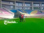 Ketum-PSSI-Erick-Thohir-Menpora-Zainuddin-Amali-dan-Wali-Kota-Solo-Gibran-meninjau-Stadion-Manahan.jpg