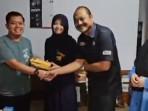 Kiasatina-Callysta-Cordelia-Prabowo-siswi-kelas-IX-SMPN-3-Solo-terima-beasiswa-dari-Prabowo.jpg