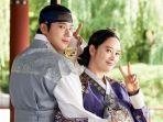 Kim-Hye-Soo-dan-Moon-Sang-Min-di-Under-The-Queens-Umbrella.jpg