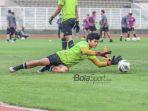 Kiper-timnas-U-23-Indonesia-Muhammad-Adi-Satryo.jpg