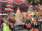 Kirab-Gunungan-Apem-Jatinom-Klaten.jpg