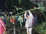 Kondisi-Jalan-Matesih-Tawangmangu-tertutup-longsor.jpg