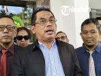 Koordinator-Tim-Hukum-Andhika-Dian-Prasetyo-saat-gugat-ijazah.jpg