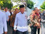 Momen-kedua-Cabup-Karanganyar-didampingi-Mantan-Bupati-saat-mencoblos-di-masing-masing-TPS.jpg