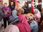 Musyawarah-yang-dilakukan-oleh-eks-buruh-dengan-PT-WJL-terk.jpg