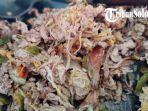 Oseng-jambu-mete-di-Warung-Makan-Tesi-yang-berada.jpg