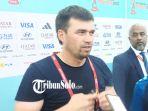 Pelatih-Uzbekistan-U-17-Jamoliddin-Rakhmatullaev-usai-laga-melawan-Spanyol-U-17.jpg