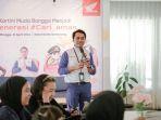 Pemaparan-Instrukur-Safety-Riding-dalam-acara-seminar.jpg