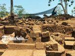 Penampakan-batuan-candi-Watugenuk-di-Boyolali-saat-proses-ekskavasi-Rabu-8112023.jpg