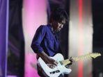 Penampilan-gitaris-Sheila-On-7-SO7-Eross-saat-memuaskan-Sheila-Gank.jpg