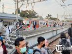 Penumpang-KRL-beralih-ke-KRL-Lain-di-Klaten.jpg