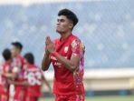 Penyerang-Persis-Solo-Ramadhan-Sananta-selebrasi.jpg