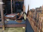 Persiapan-pergelaran-wayang-kulit-di-DukuhDesa-Penggung-2.jpg