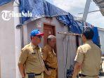 Pjs-Wali-Kota-Solo-Dhoni-Widianto-meninjau-atap.jpg