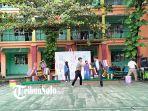 Potret-suasana-Middle-Years-Programme-High-School-Al-Firdaus-bertema-Retro-MYP-Exhibition.jpg