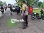 Proses-evakuasi-korban-kecelakaan-di-Jalan-Raya-Solo.jpg