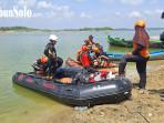 Proses-pencarian-orang-tenggelam-waduk-kedung-ombo.jpg