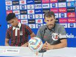 Ramadhan-Sananta-dan-Leonardo-Medina-saat-jumpa-pers-usai-laga-Persis-Solo-vs-Persib-Bandung.jpg