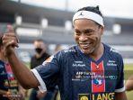 Ronaldinho-Gaucho.jpg