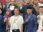 Roy-Suryo-usai-menggelar-bedah-buku-Jokowis-White-Paper-2.jpg