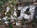 Rumah-rusak-tumbang-menimpa-rumah-milik.jpg