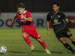 Ryo-Matsumura-dan-Bagas-Kaffa-dalam-laga-Persis-Solo-vs-PS-Barito-Putera-di-putaran-pertama-Liga-1.jpg