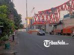 Salah-satu-PKL-di-sekitar-kawasan-proyek-pembangunan-Underpass-Palang-Joglo-Solo.jpg