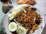 Satu-porsi-nasi-goreng-jamur-Pak-Pur-di-Jalan-Sultan-Agung-Kelurahan-Sra.jpg