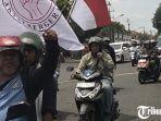 Sekitar-puluhan-orang-melakukan-konvoi-2.jpg