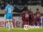 Selebrasi-para-pemain-Persis-Solo-saat-Alexis-Messidoro-berhasil-mencetak-gol-penalti.jpg