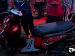 Sepeda-motor-milik-seorang-pria-warga-Desa-Tanggan.jpg