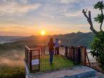 Spot-Panorama-di-Bukit-Dewa-Dewi-Wonogiri.jpg