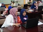 Srikandi-PLN-Unit-Induk-Distribusi-Jateng-DIY-saat-gelar-pelatihan.jpg