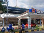 Suasana-Stasiun-Solo-Balapan-Jelang-Libur-Natal-dan-Tahun-Baru-Nataru-2024.jpg