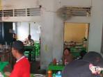 Suasana-di-warung-bakso-Remaja-Gading-3.jpg