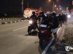 TAK-BERKUTIK-Polisi-menggelandang-Joki-dan-penonton-balap-liar.jpg
