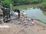 Talut-di-tepi-aliran-Sungai-Mungkung-di-Kampung-Ngangin-Karangtengah-Sragen-amblas-6-meter.jpg