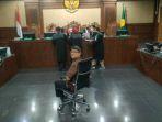 Terdakwa-Edy-Mulyadi-menjalani-sidang-perdana.jpg