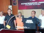 Tersangka-anggota-geng-diamankan-Polres-Klaten-saat-membawa-sajam-clurit-panjang.jpg