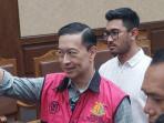 Tom-Lembong-usai-jalani-sidang-tuntutan-kasus-korupsi.jpg