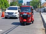 Viral-Bajaj-Maxride-mulai-beroperasi-di-jalanan-Kota-Solo.jpg