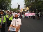 aksi-peduli-rohingya_20170908_194039.jpg