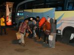 bus-pemudik-dari-karanganyar_20180611_155316.jpg