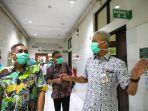 gubernur-jateng-ganjar-pranowo-saat-meninjau-ruang-isolasi-di-rsud-dr.jpg