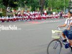murid-sekolah-solo-baris-sambut-sheikh-zayed.jpg