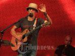 musisi-asal-amerika-serikat-jason-mraz.jpg