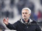 pelatih-as-roma-jose-mourinho-sedhafg.jpg